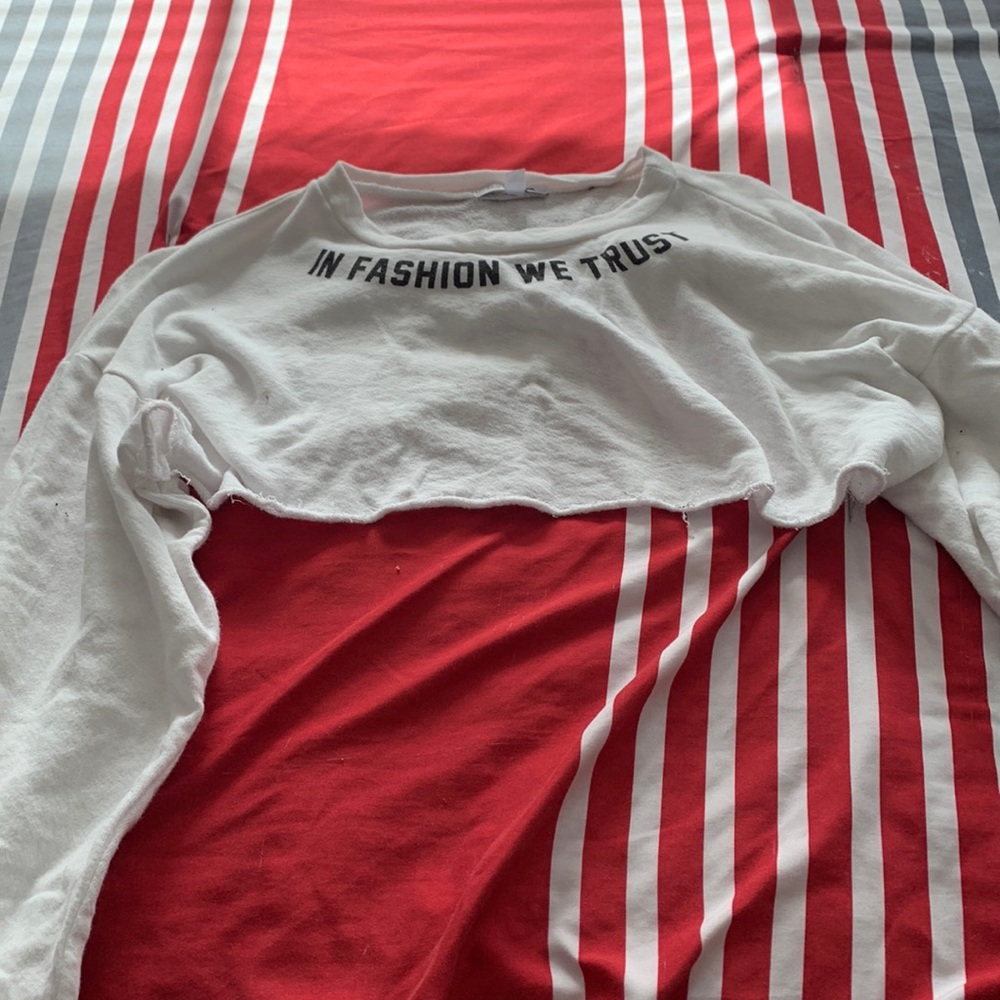 Fashion Nova Crop Sweatshirt material